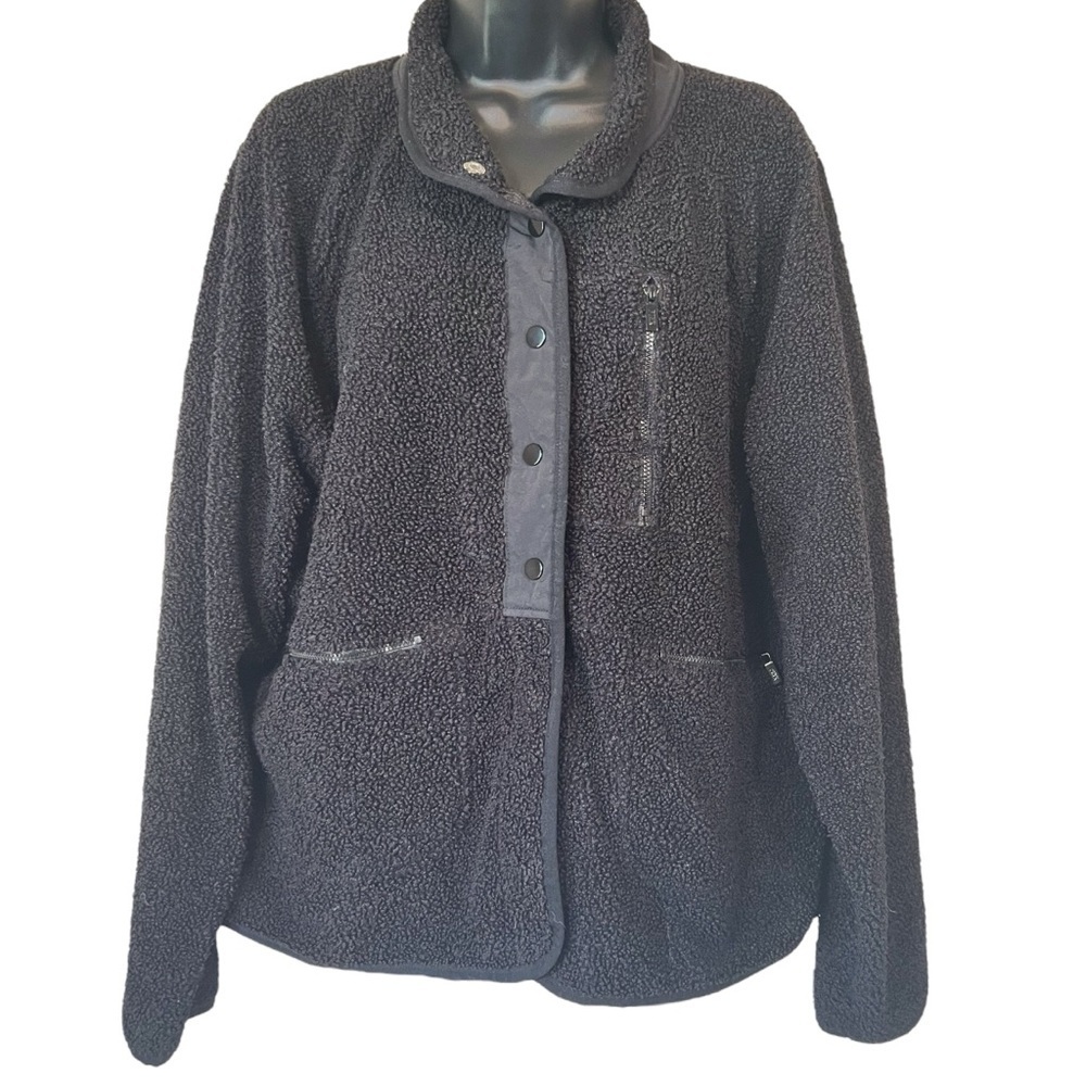 Victoria’s Secret PINK Cozy Snap Jacket in Black